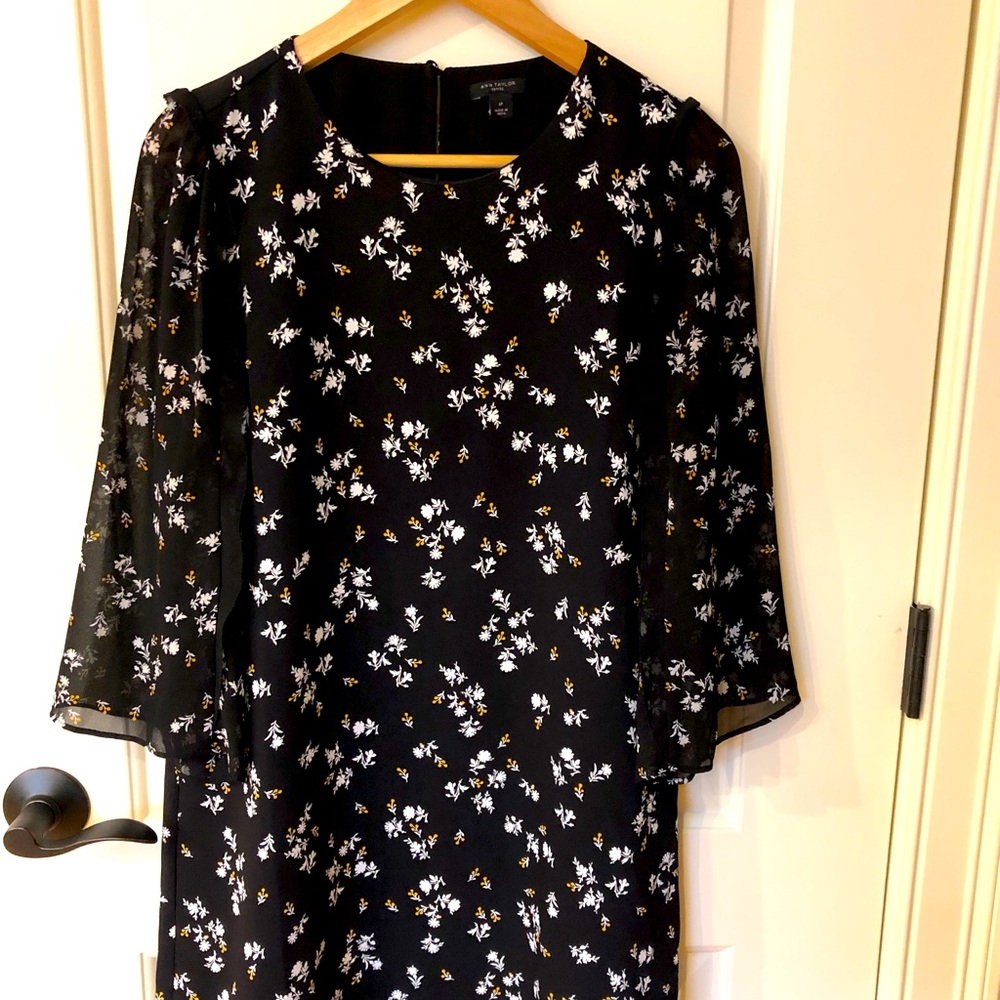 Ann Taylor 6P dress